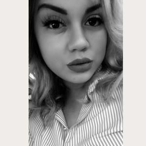 Meet your Posher, Lina